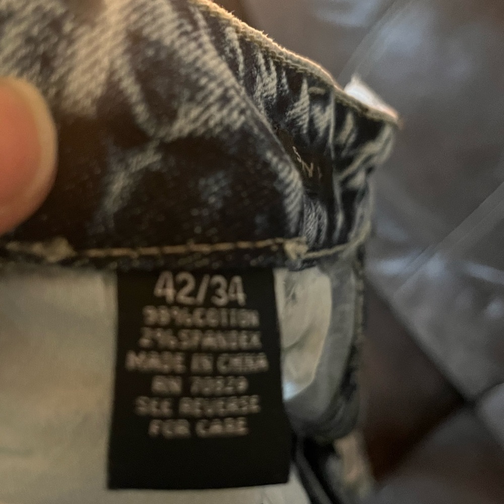 Faded blue jeans from rue21 Size 42 W 34 L